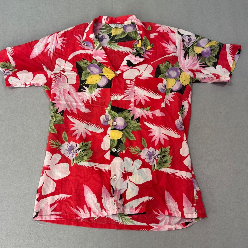 Marc Daniels Button Up Shirt Mens Medium Red Tropical Floral Fruit Camp Collar